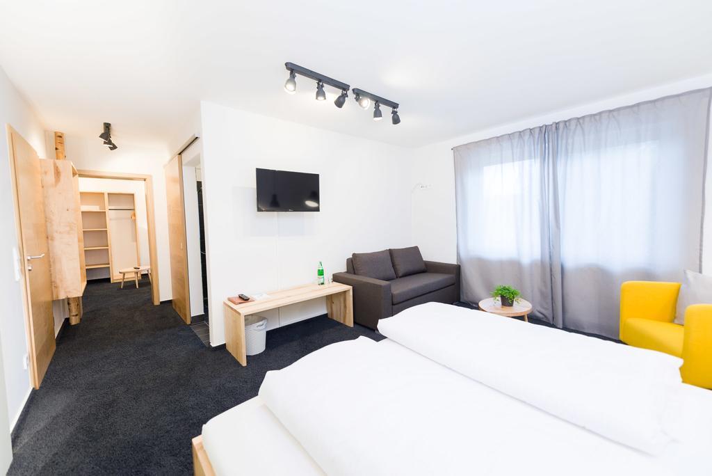 Hotel Rhoenhof Hünfeld Esterno foto