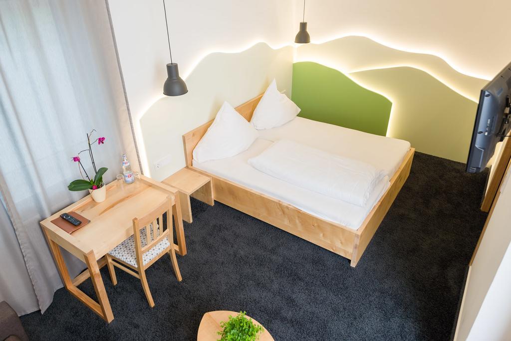 Hotel Rhoenhof Hünfeld Esterno foto
